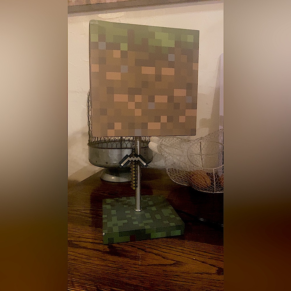 Minecraft lamp, like new. Just out grew Minecraft
